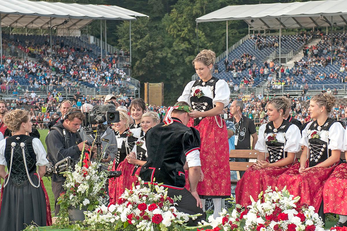 Krönung Schwingerkönig Matthias Sempach